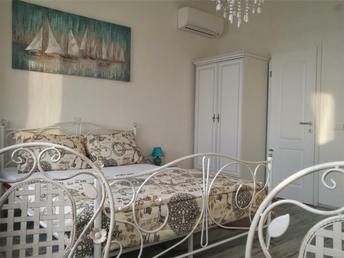 Main Square Apartments With Sea View PUY Exterior foto